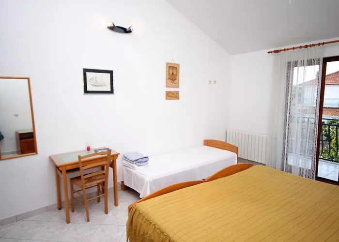Triple Gornje Selo 5170d Grohote