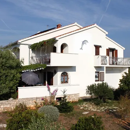 Triple Gornje Selo 5170d Vendégház 2*